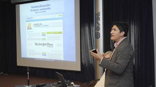 No saber usar un tel&eacute;fono inteligente atenta contra la &eacute;tica period&iacute;stica
