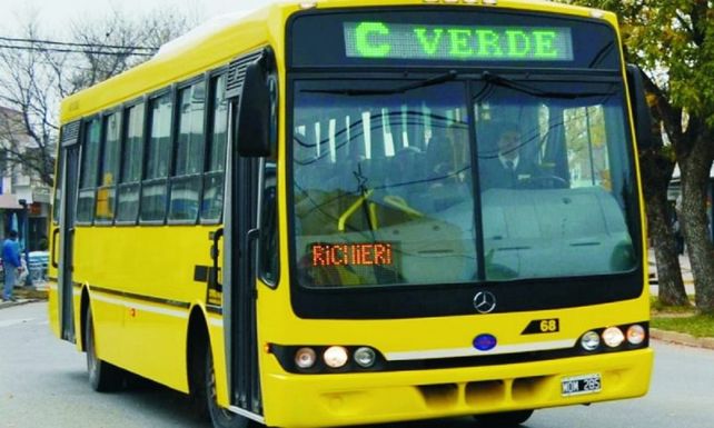 Medio boleto para estudiantes, docentes y asistentes escolares