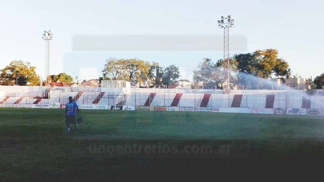 El campo de juego de Atlético Paraná es uno de los mejores de la región