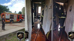 El trabajo de los bomberos zapadores para apagar el incendio