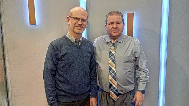 Guillermo Guerra y Roberto Contreras son portavoces regionales de los Testigos de Jehová e invitan a participar del evento