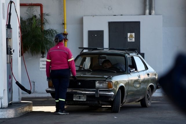 Envejece el parque automotor: la mitad de los autos de Rosario tiene más de 15  años de antigüedad