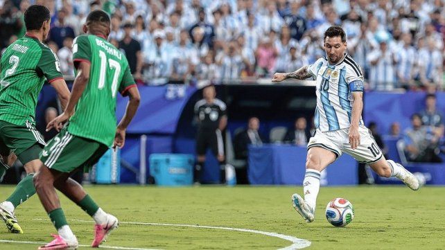 Lionel Messi abrió el marcador con un golazo.