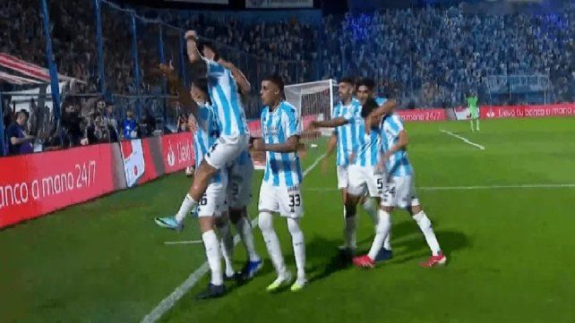 Atlético Tucumán sorprende a River y lo derrota en el José Fierro