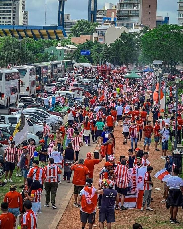 Aldosivi se hizo gigante en Arroyito, le ganó a San Martín y ascendió a primera