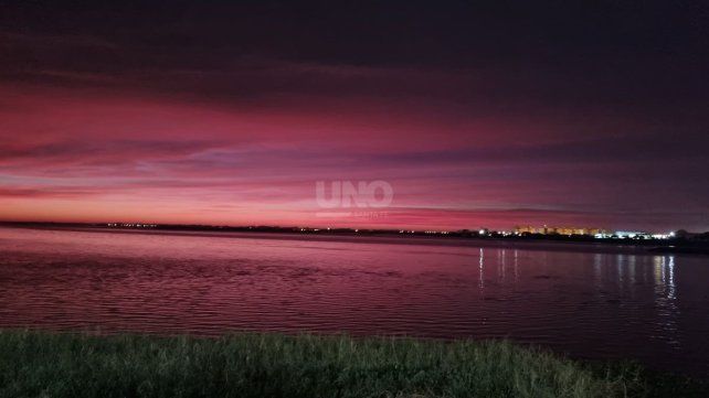 Amanecer en la zona de la costanera santafesina