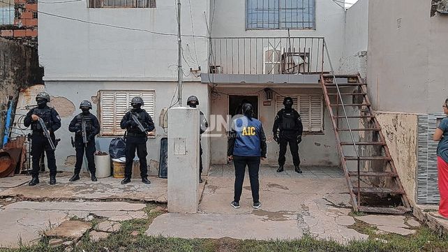 Allanamientos con resultados positivos por los robos a la clínica de Nefrología de Santa Fe.