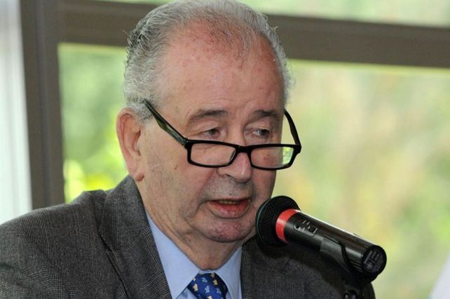 Internaron a Grondona por un problema cardíaco