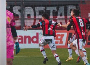 En el debut de Marcelo Fuentes, Patronato volvió a la victoria