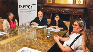 Sofía Botto durante su visita al Concejo Municpal.