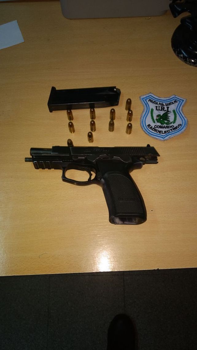 Detuvieron a un violento delincuente y le secuestraron el arma robada a un policía