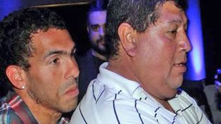 Detienen a cuatro personas por el secuestro del padre del jugador Carlos Tevez