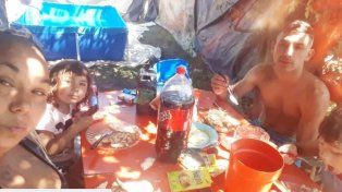 La mató a sangre fría, no tuvo ni piedad por su hija, dijo un hermano de la mujer sobre el femicida. Otra hija se salvó porque estaba con su abuela.