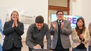 Santa Fe financiará otras 82 aulas en escuelas de toda la provincia y el plan ya proyecta 730 nuevos espacios