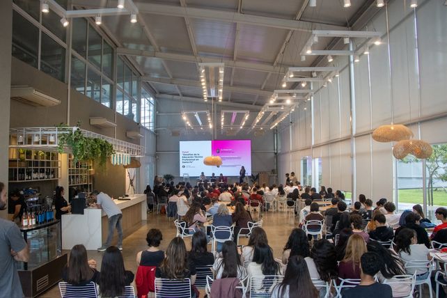 Ciencia Sur volvió a conectar educación, tecnología y producción en Tecnolagos
