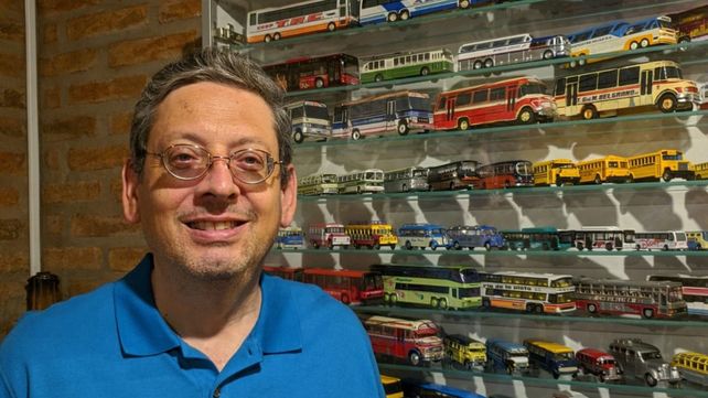Los busólogos rosarinos cumplen 20 años: bichos raros y son varios