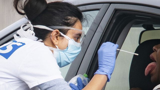 Nación envió a las provincias 26 mil tests y 275 respiradores