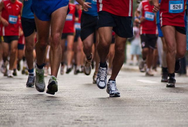 Cortes de calle y cambio de recorrido de colectivos por una maratón