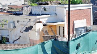 Hay dos viviendas hundidas junto a una estación elevadora de cloacas