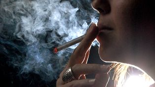 En California ahora hay que tener 21 años para poder comprar cigarrillos