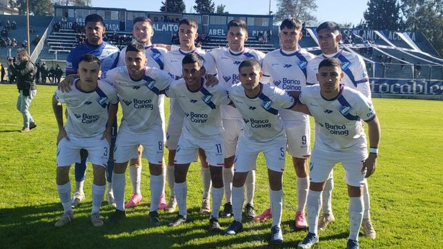 Argentino y una goleada histórica.&nbsp; El Salaíto vapuleó&nbsp; a El Porvenir por 6 a 1 y terminó entre los tres primeros del torneo Apertura en la Primera C.&nbsp; &nbsp;
