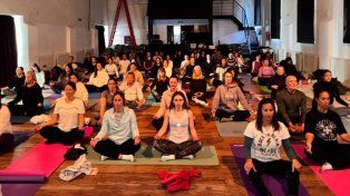 Paraná celebró el Día Internacional del Yoga con una convocatoria récord
