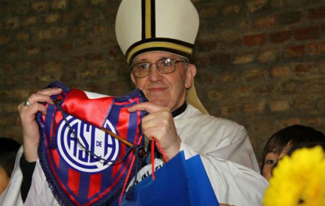 Bergoglio celebró la misa del centenario del club de Boedo.