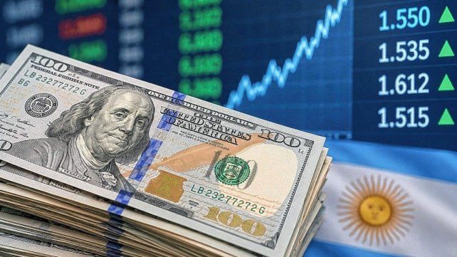 El dólar blue cerró a 1.550 pesos y el contado con liquidación superó los 1.612 este martes pesos.