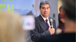 El actual gobernador de Chaco, Jorge Capitanich, busca trabajo.&nbsp;