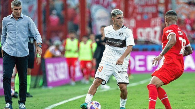 Vicente Taborda vuelve a Boca tras el préstamo en Platense.