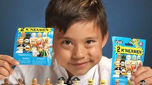 Tiene 8 años y gana un millón de dólares por subir videos con sus opiniones a Youtube