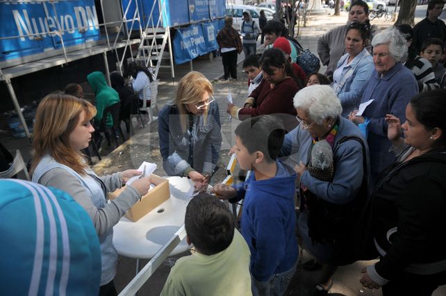 Turnos. Se entregan todos los días a partir de las 7 hasta completar los 450. El trámite se hace de 9 a 18.