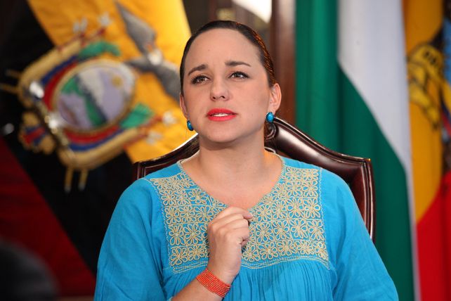 Mujeres de pie, contra la violencia y el femicidio