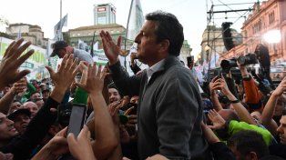 Sergio Massa anunció un refuerzo alimentario de $45.000 para jubilados y pidió memoria para tener futuro