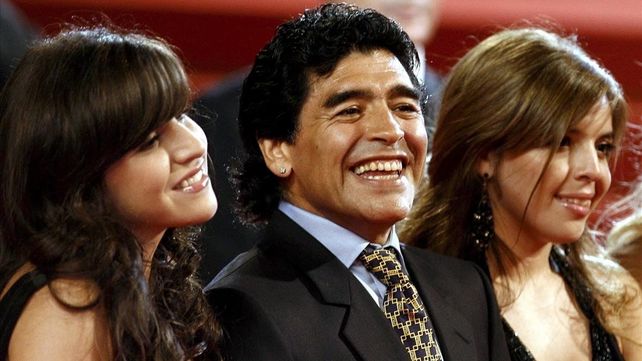 Maradona anuló el testamento a favor de Dalma y Gianinna por otro que divide su herencia