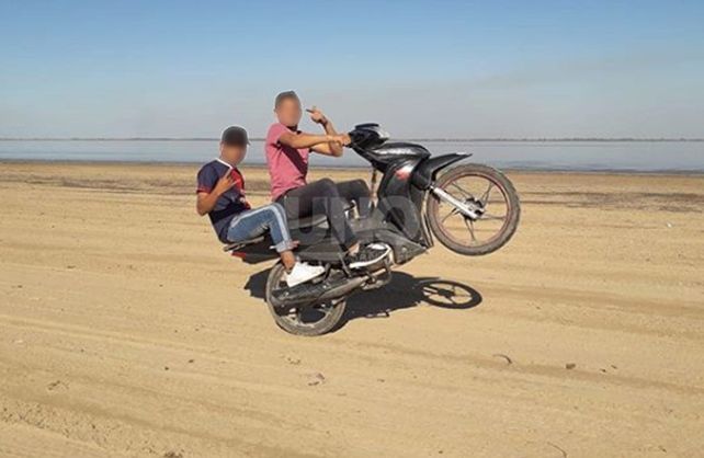 Picadas ilegales de motos y cuatriciclos en El Chaquito
