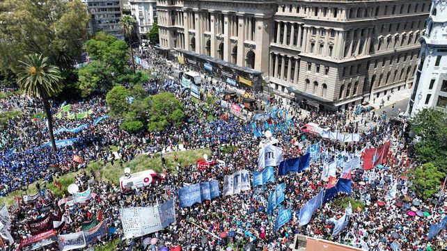 La reciente concentración de la central obrera y otras organizaciones frente a Tribunales.