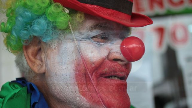 Chinchulín, el payaso de Colonia Avellaneda que contó su historia de lucha, trabajo y ayuda al prójimo