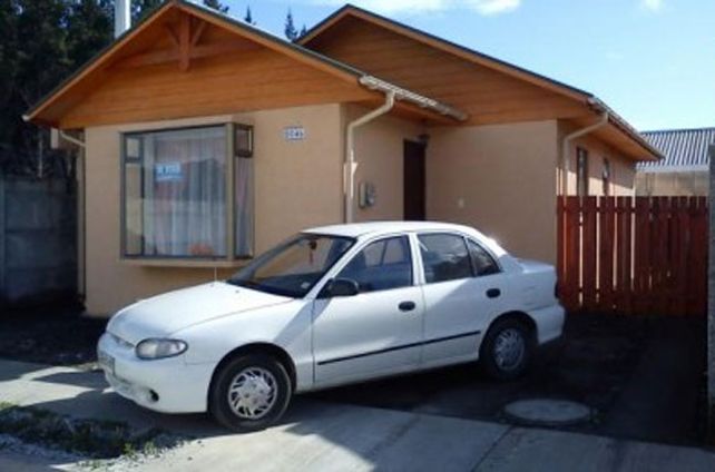 Casa propia, auto y celular son los bienes más deseados por los argentinos