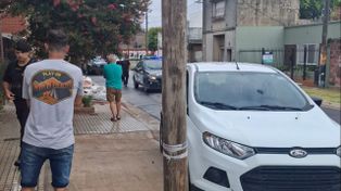 Violento episodio en la zona sur: lo apuñalaron en el cuello mientras manejaba