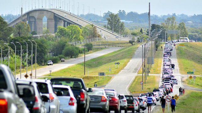Luis Lacalle Pou preocupado por los precios en la frontera entrerriana