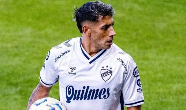 Colón habría cerrado la llegada del defensor Leandro Allende