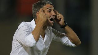 Juan Pablo Vojvoda es el nuevo entrenador del mítico equipo de Santos. El técnico empezó su carrera en Newells