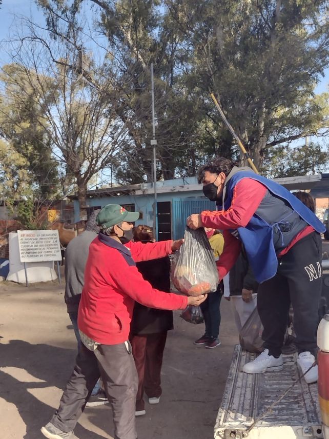 El barrio donde el Viejo Cantero es Don Ariel y tiene el respaldo de los vecinos