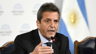 Massa anunció anoche beneficios a productores afectados por la sequía.