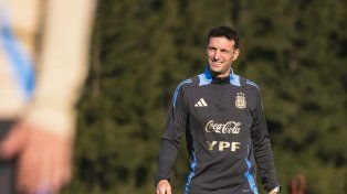 Lionel Scaloni prepara el partido ante Colombia en Barranquilla.