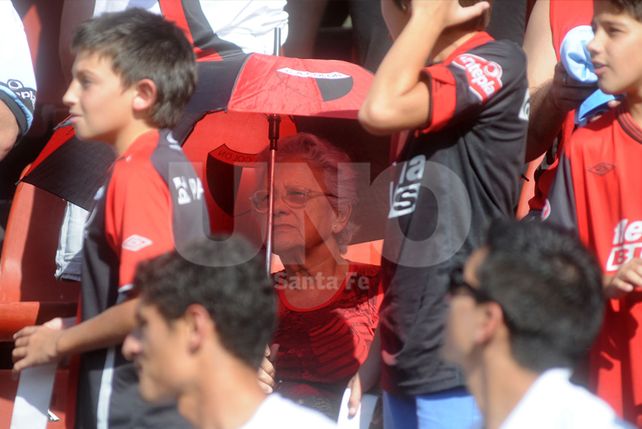 Crítico. Colón atraviesa una situación límite a una fecha del final del torneo y