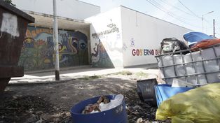 En los centros de salud ya naturalizan trabajar con personal de seguridad