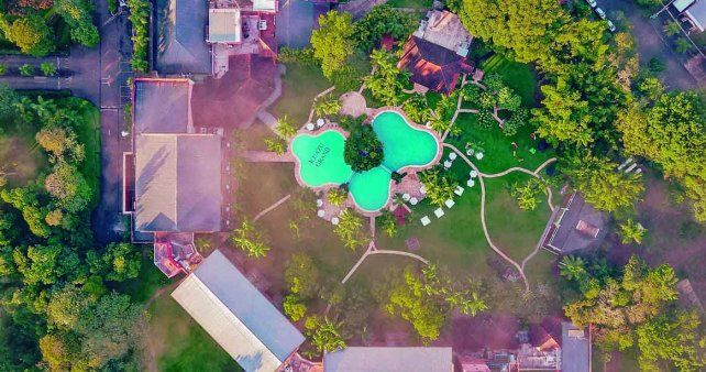 El hotel cinco estrellas ofrece actividades recreativas