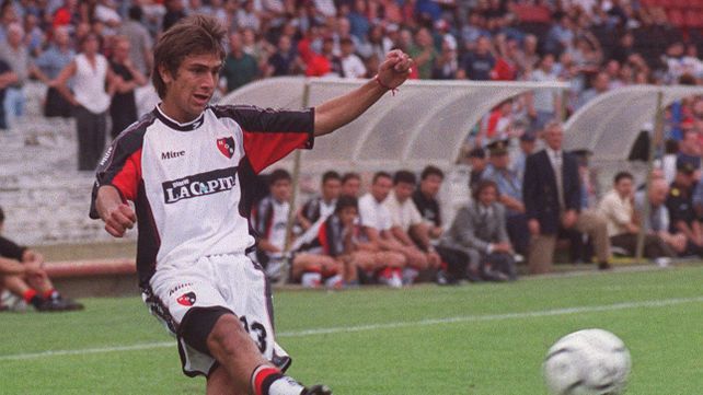 Leonardo Ponzio llegó de Las Rosas a la Lepra y tuvo su debut en primera en 2000